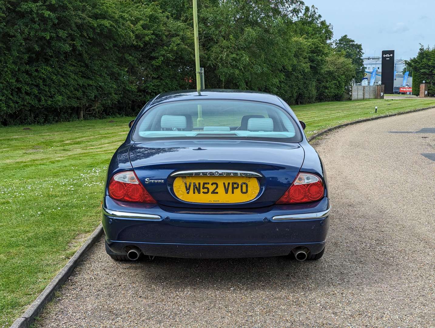 <p>2003 JAGUAR S-TYPE 2.5 V6 SE AUTO</p>