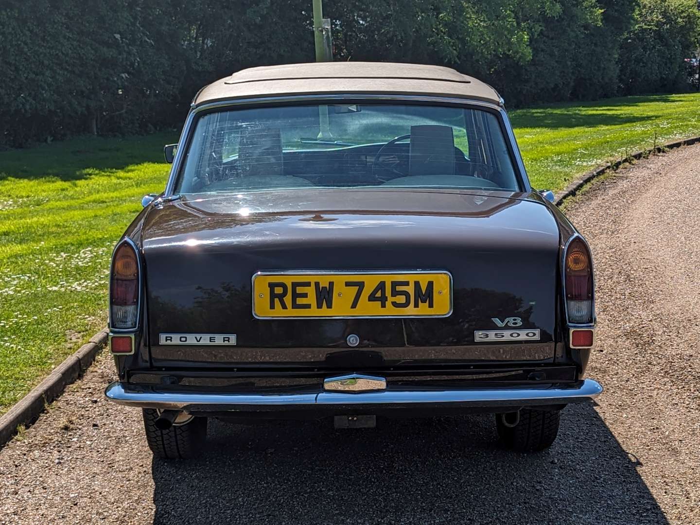 <p>1974 ROVER P6 3500 AUTO&nbsp;</p>