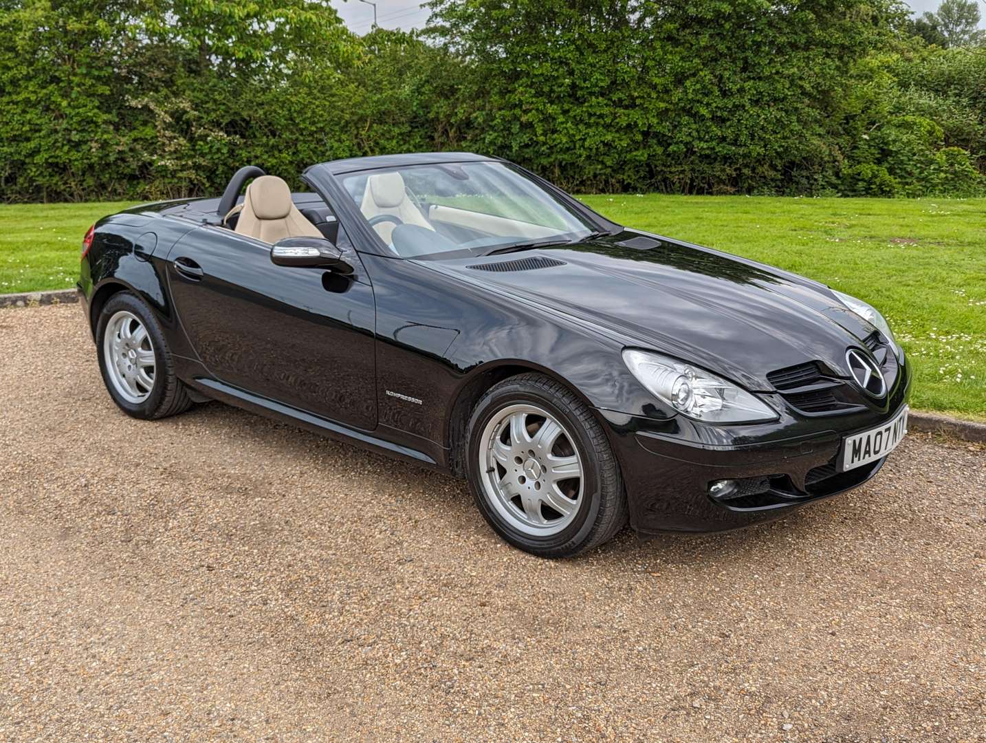 <p>2007 MERCEDES SLK 200 KOMPRESSOR</p>