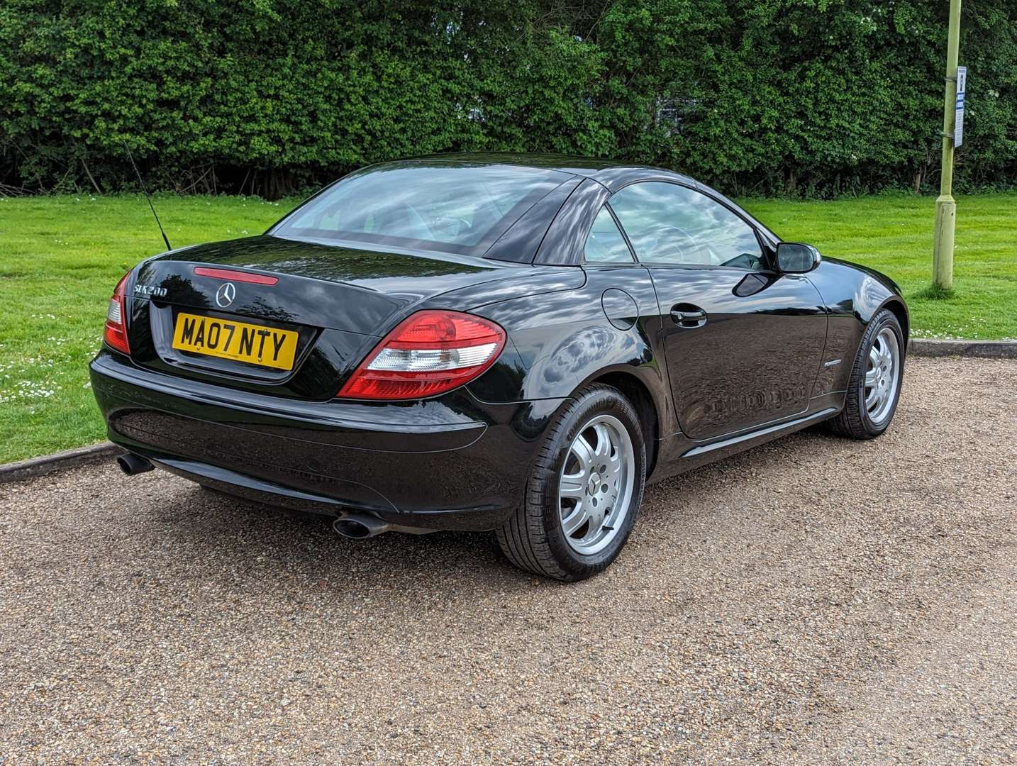 <p>2007 MERCEDES SLK 200 KOMPRESSOR</p>