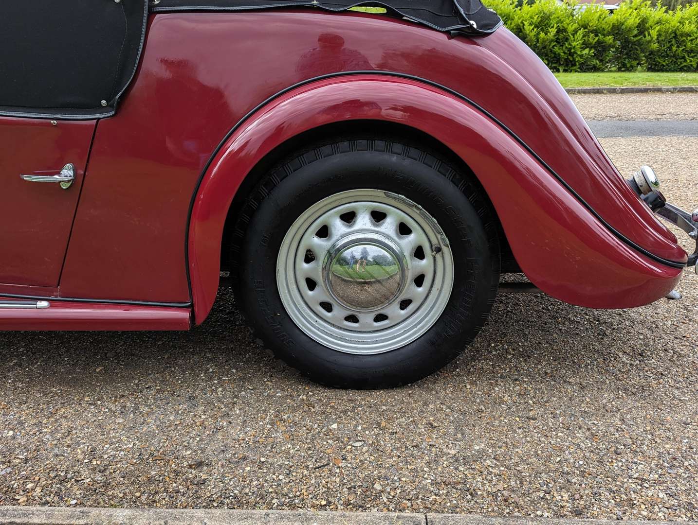 <p>1949 SINGER ROADSTER</p>