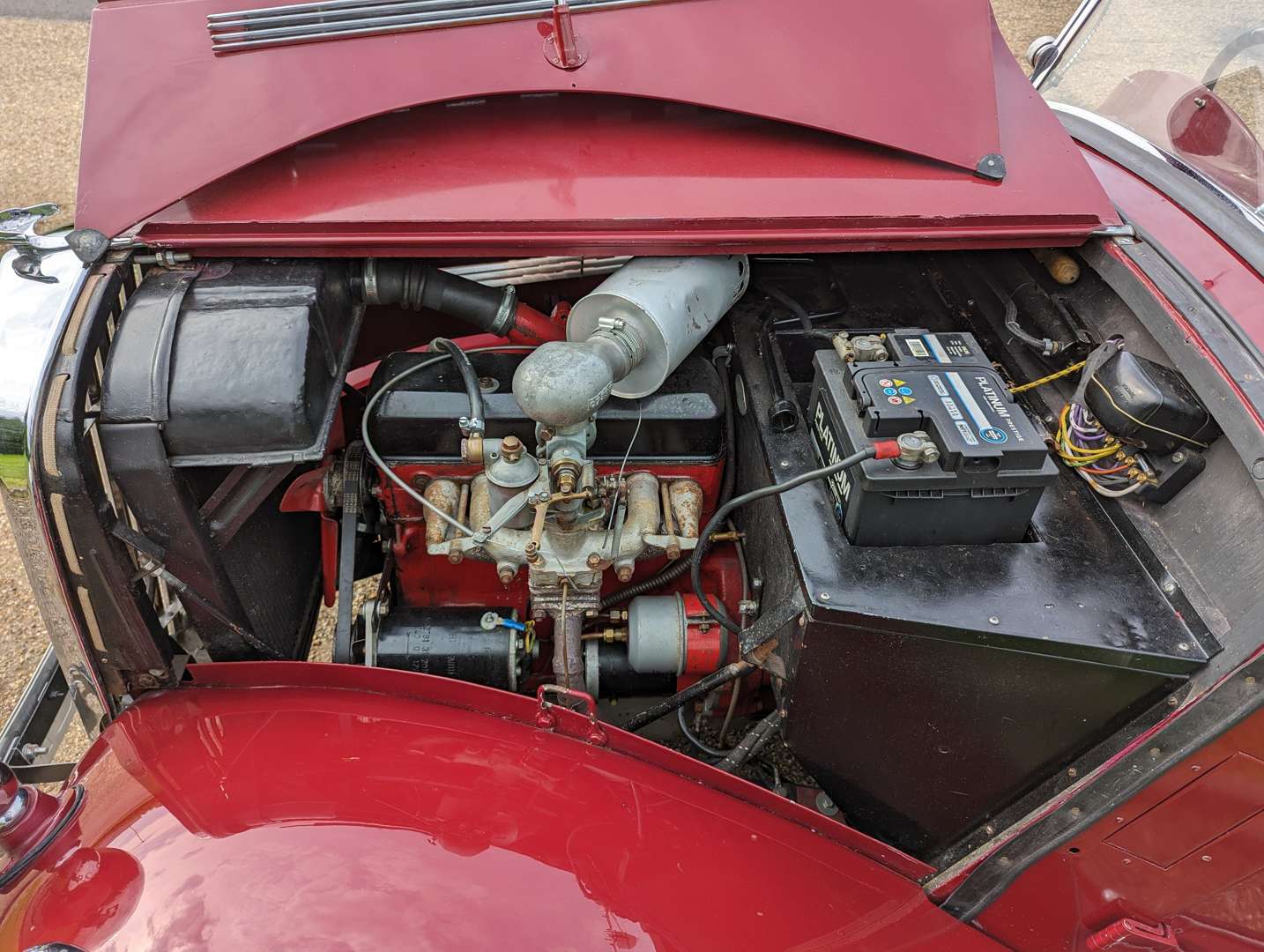 <p>1949 SINGER ROADSTER</p>