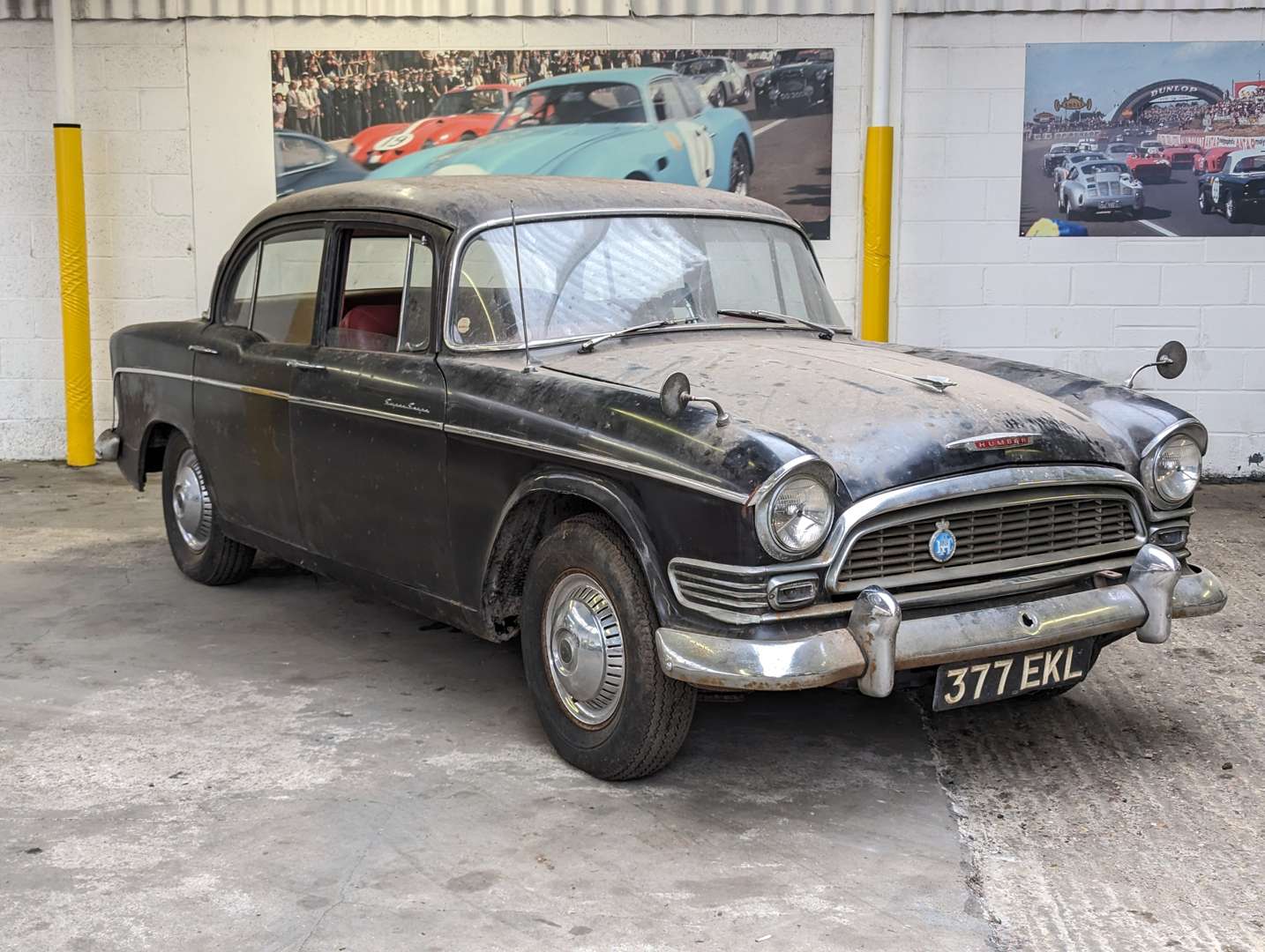 <p>1959 HUMBER SUPER SNIPE&nbsp;</p>