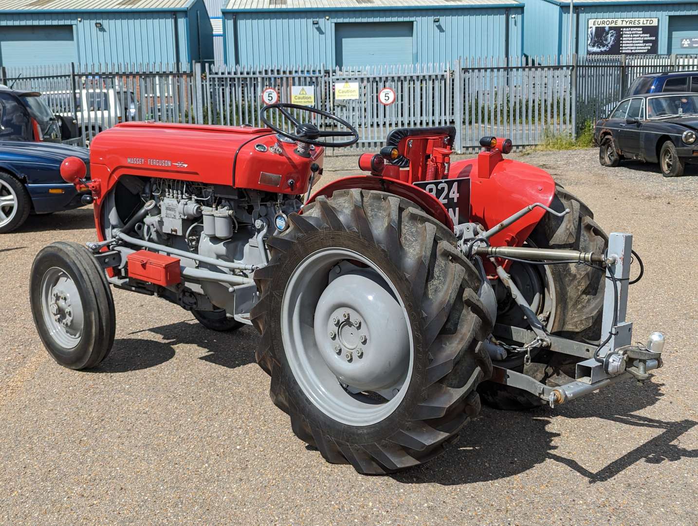 <p>1959 MASSEY FERGUSON 35 VINEYARD 4.0 DIESEL</p>