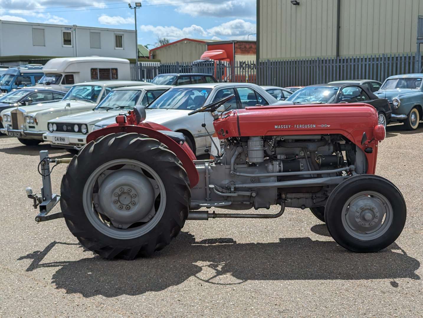 <p>1959 MASSEY FERGUSON 35 VINEYARD 4.0 DIESEL</p>