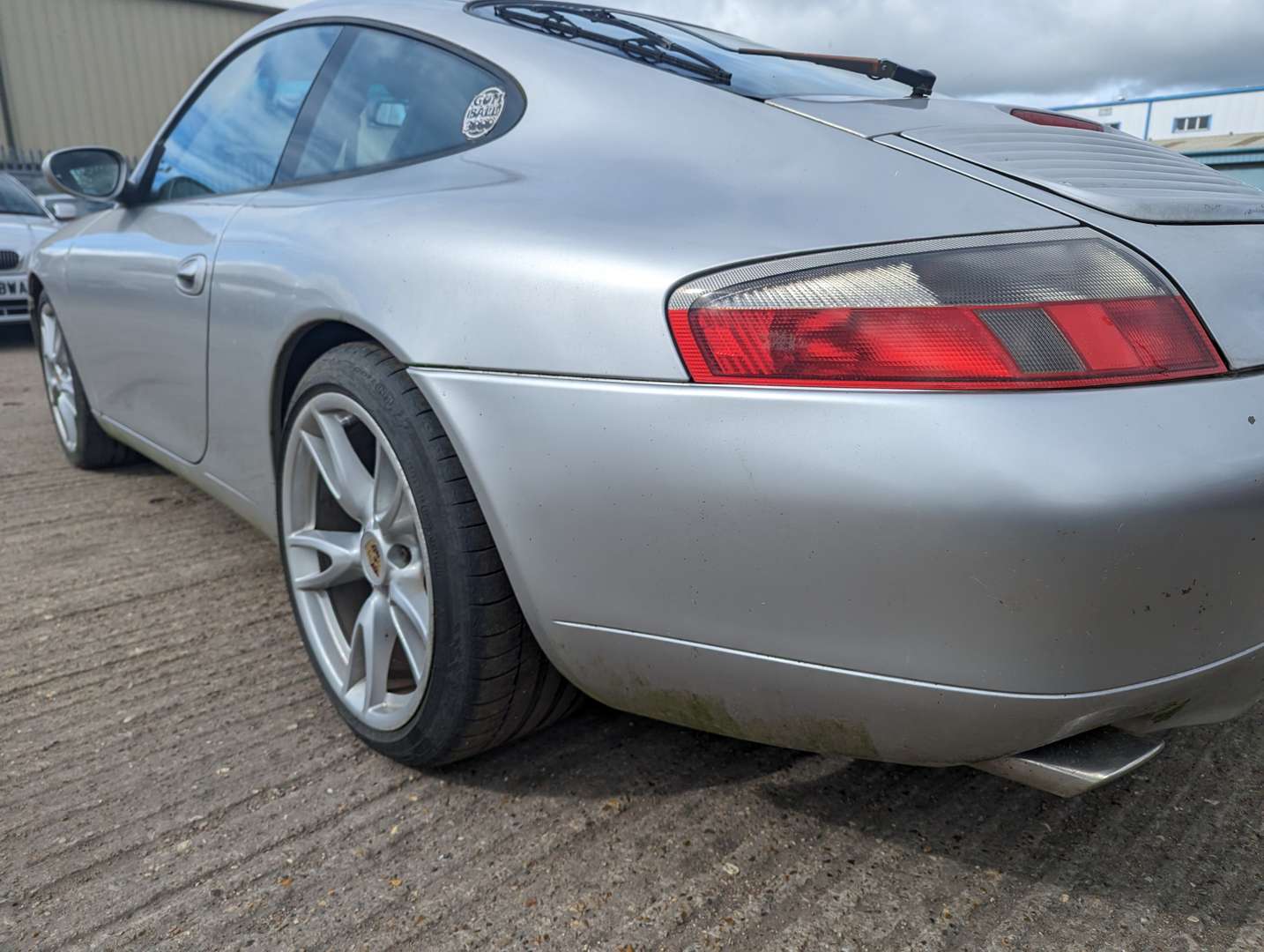 <p>1998 PORSCHE (996) 911 3.4 CARRERA</p>