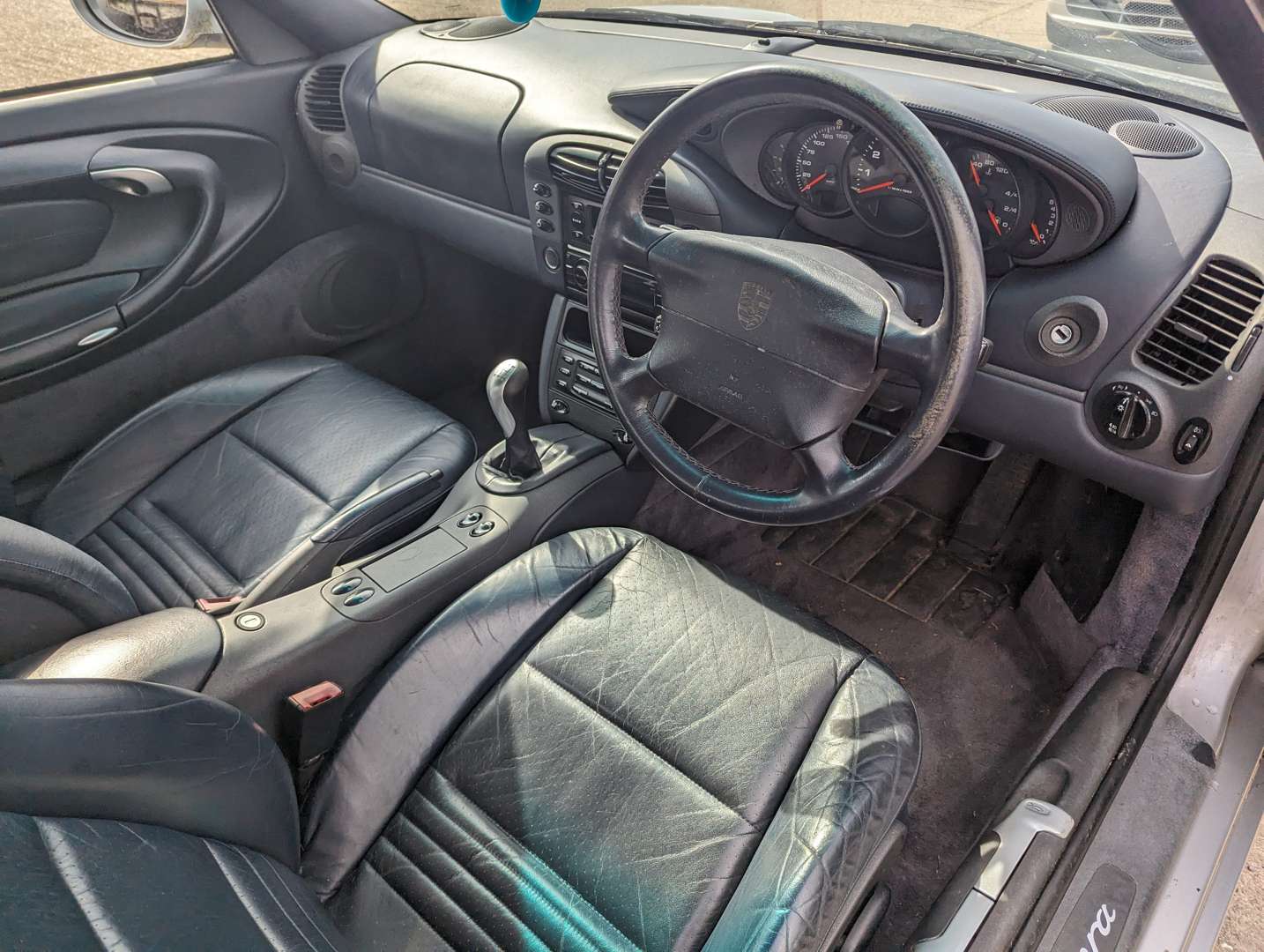 <p>1998 PORSCHE (996) 911 3.4 CARRERA</p>