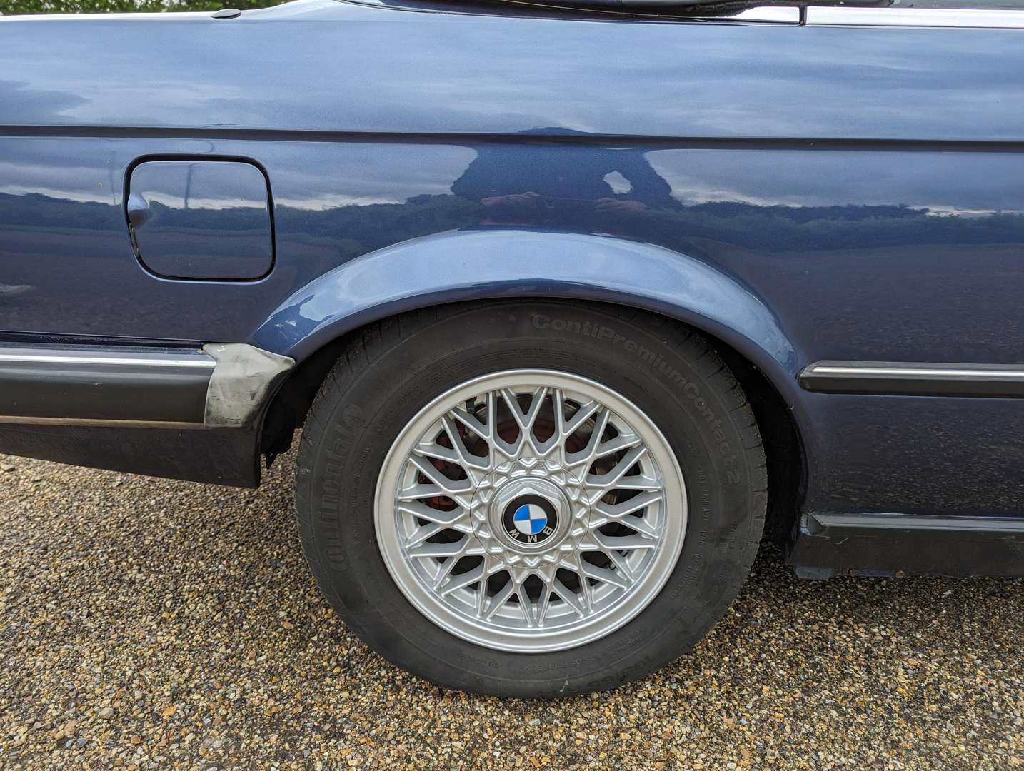 <p>1988 BMW E30 325i CONVERTIBLE&nbsp;</p>