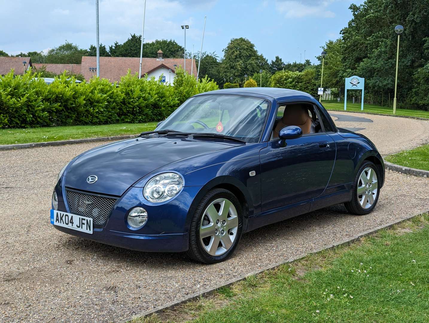 <p>2004 DAIHATSU COPEN</p>