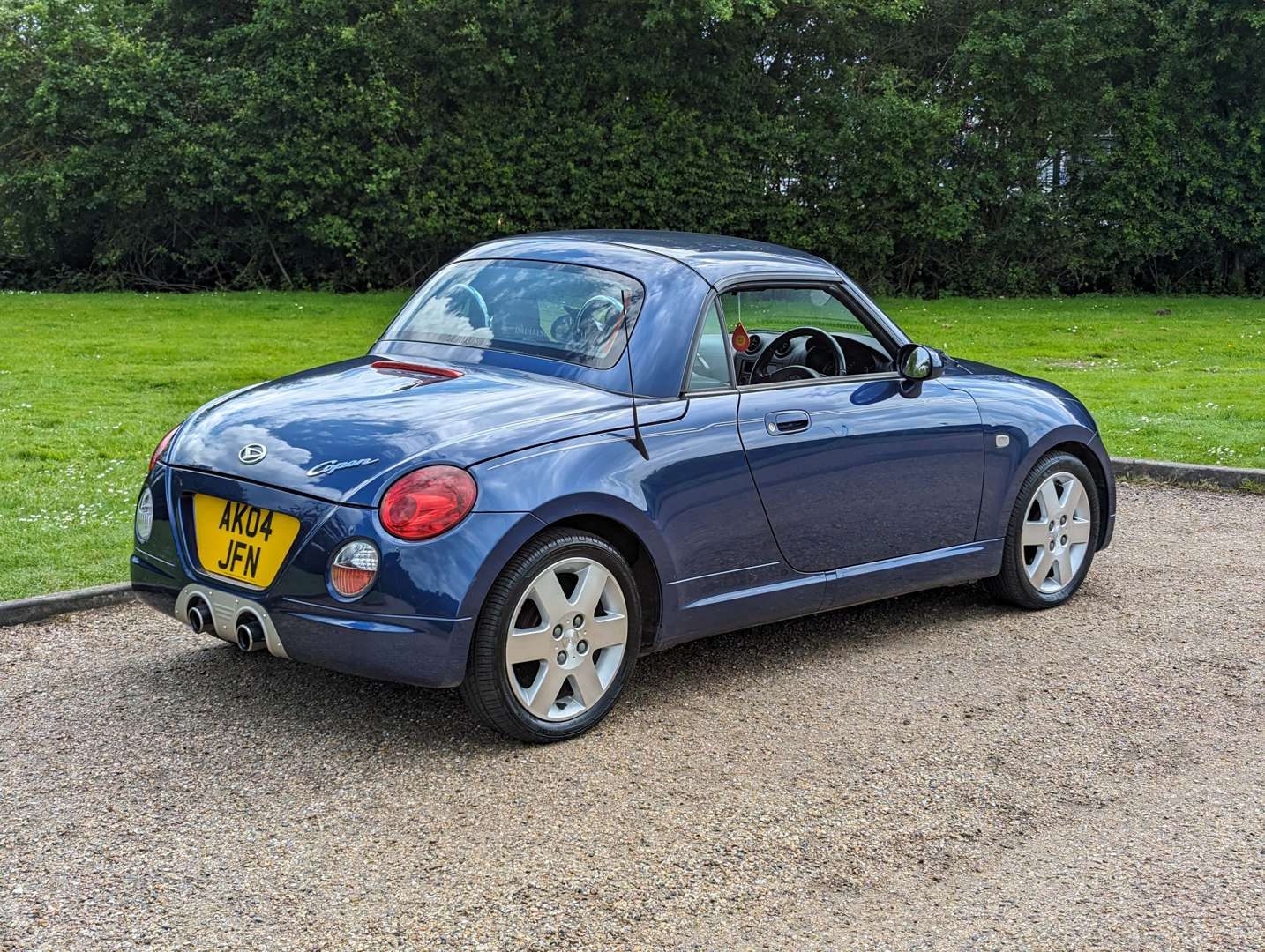 <p>2004 DAIHATSU COPEN</p>