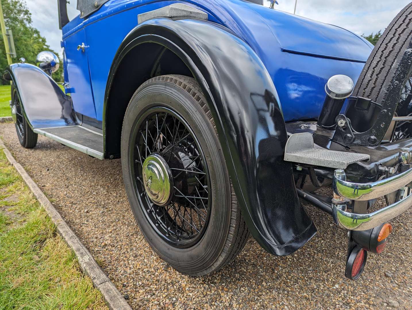 <p>1933 AUSTIN 16/6 HARROW DOCTORS COUPE&nbsp;</p>