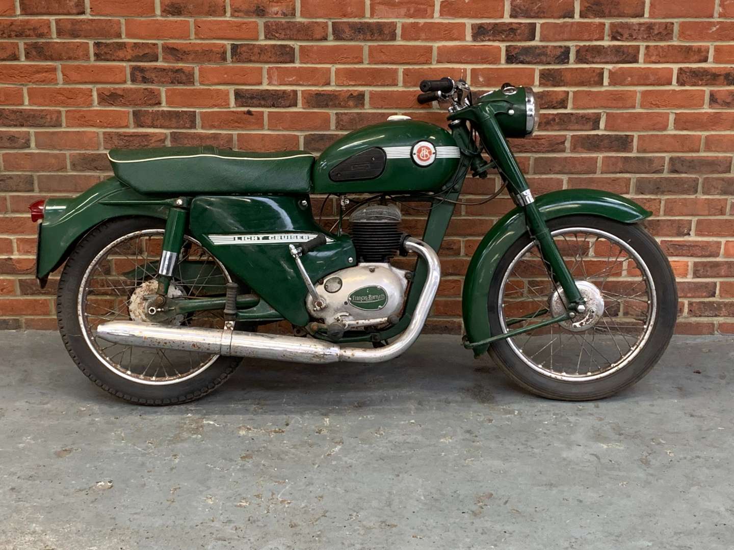 <p>1959 FRANCIS BARNETT LIGHT CRUISER 175CC</p>