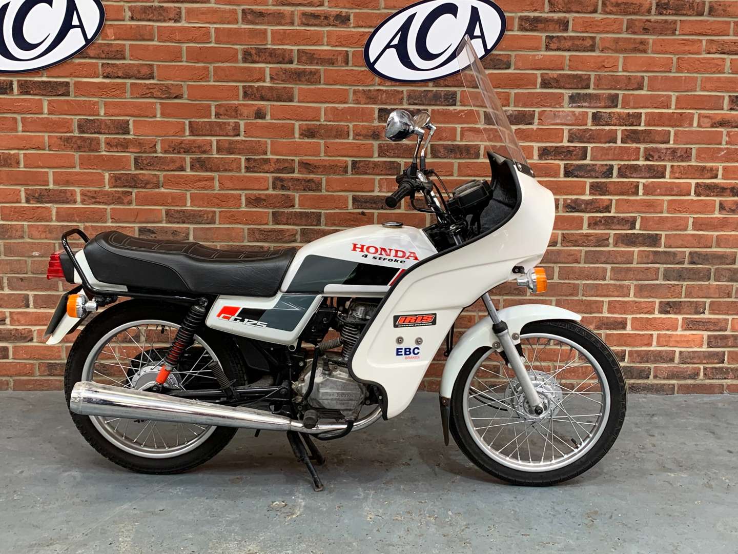 <p>1989 HONDA CG125BR-J</p>