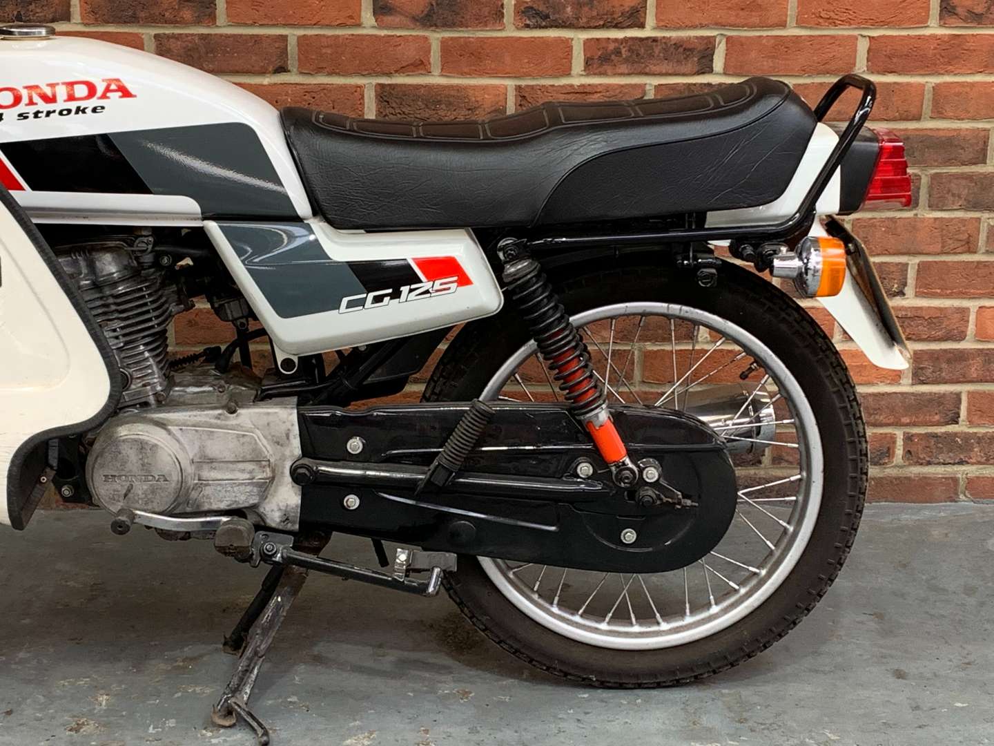 <p>1989 HONDA CG125BR-J</p>