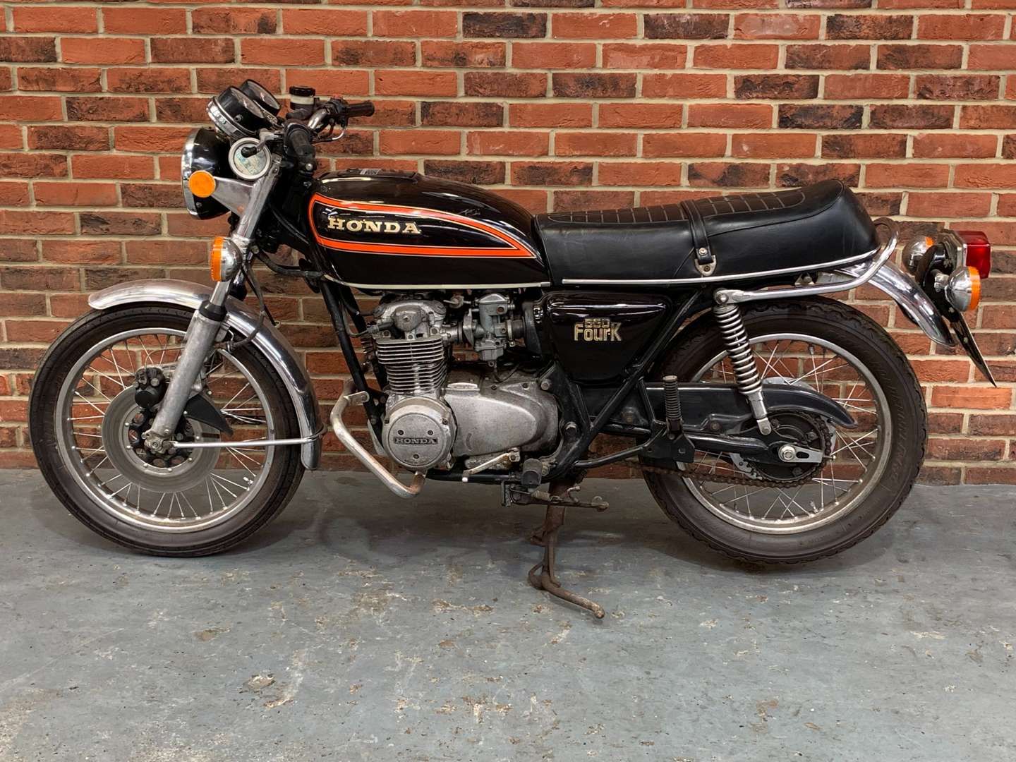 <p>1977 HONDA CB550K</p>