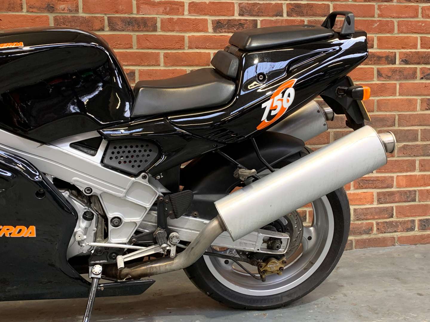 <p>1997 LAVERDA 750S</p>