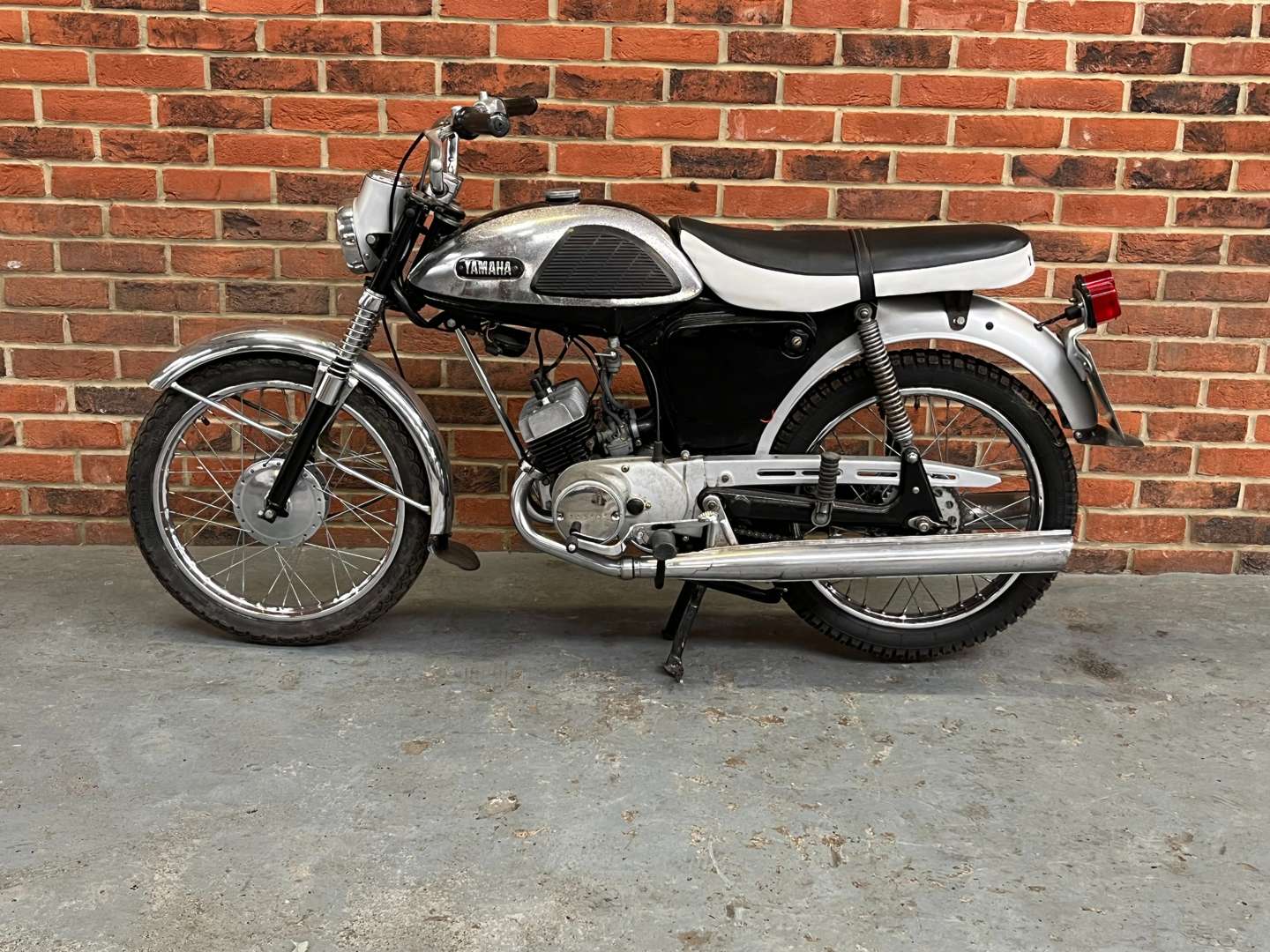 <p>1966 YAMAHA YL1 100CC</p>