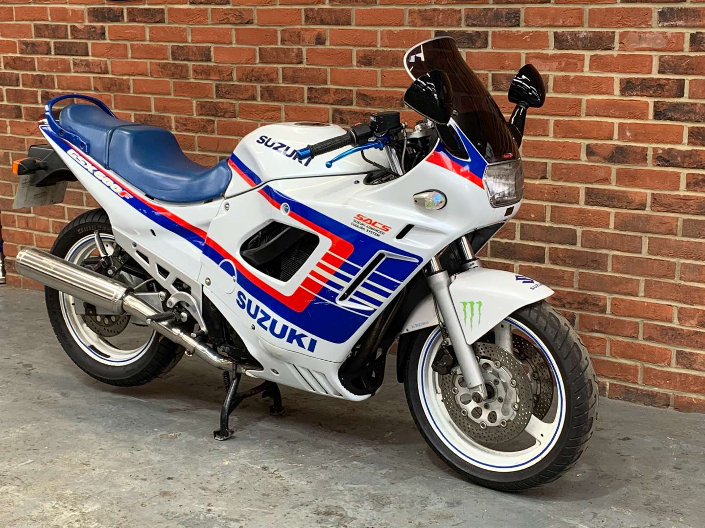 <p>1991 SUZUKI GSX 600F</p>