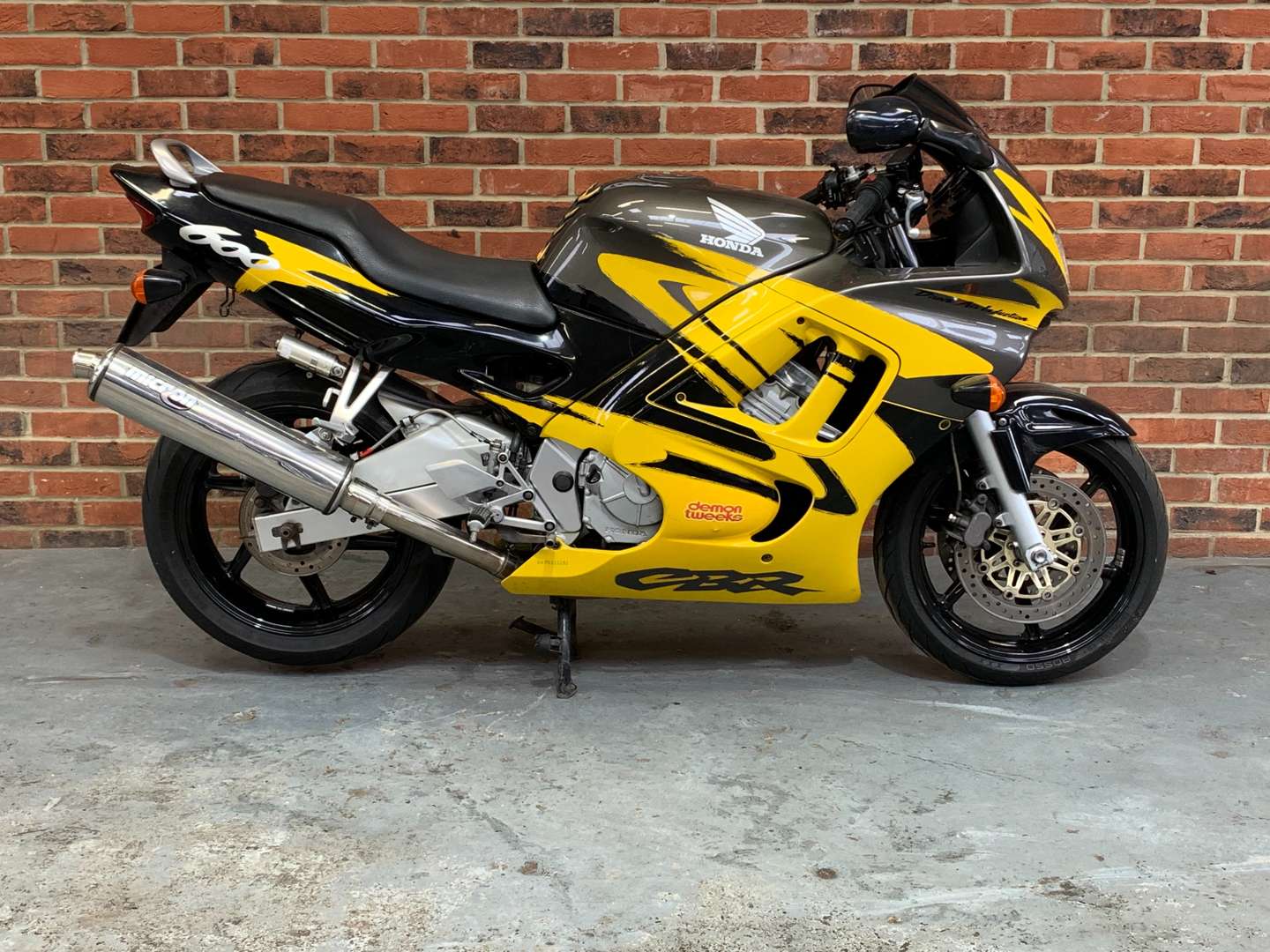 <p>1997 HONDA CBR 600 F</p>