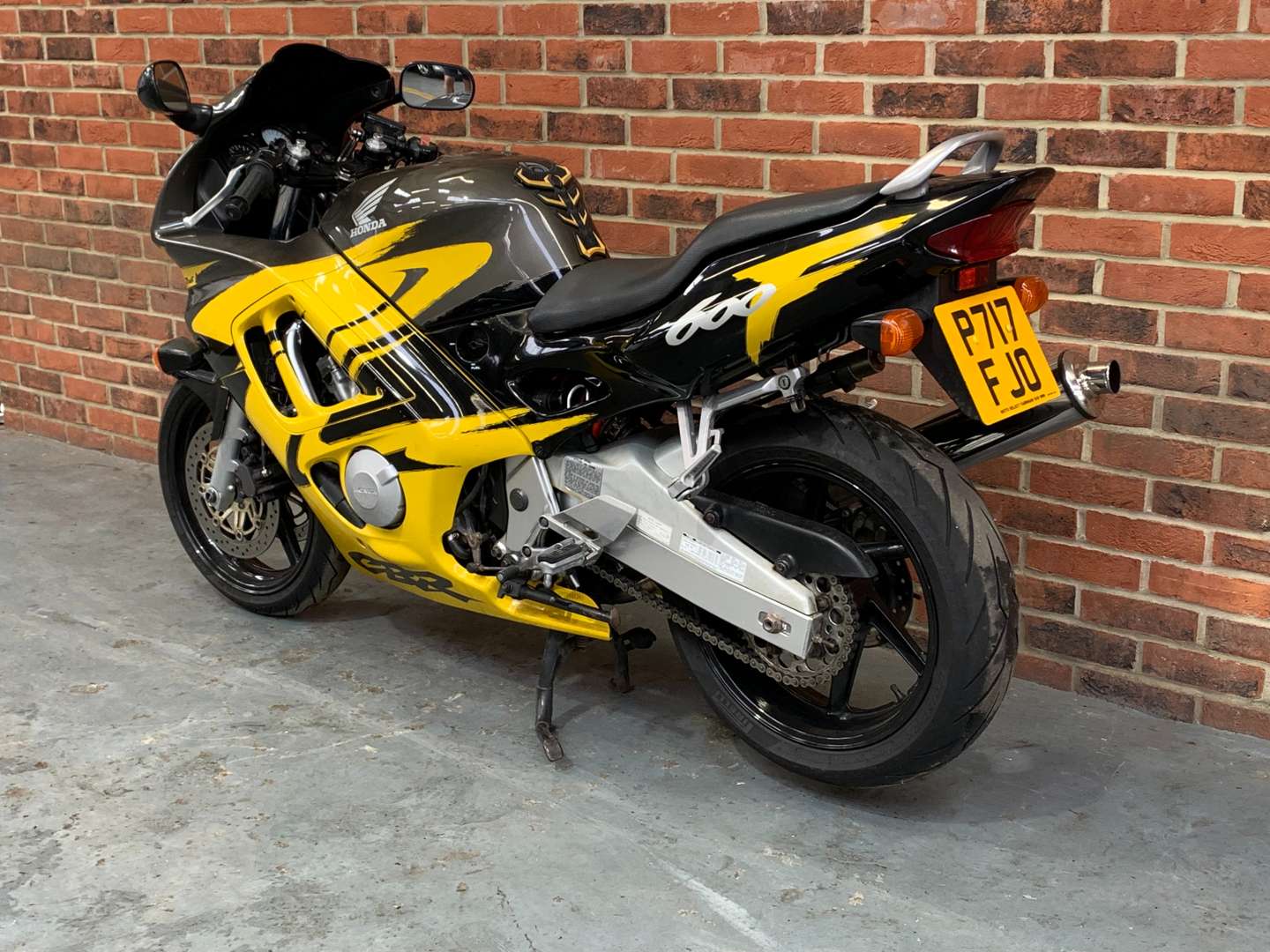 <p>1997 HONDA CBR 600 F</p>