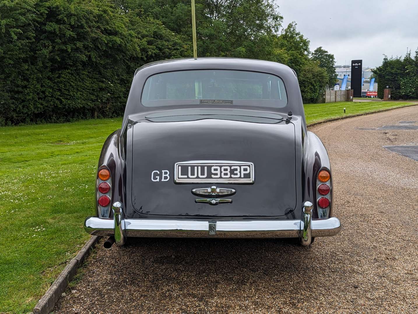 <p>1976 ROLLS ROYCE PHANTOM VI</p>