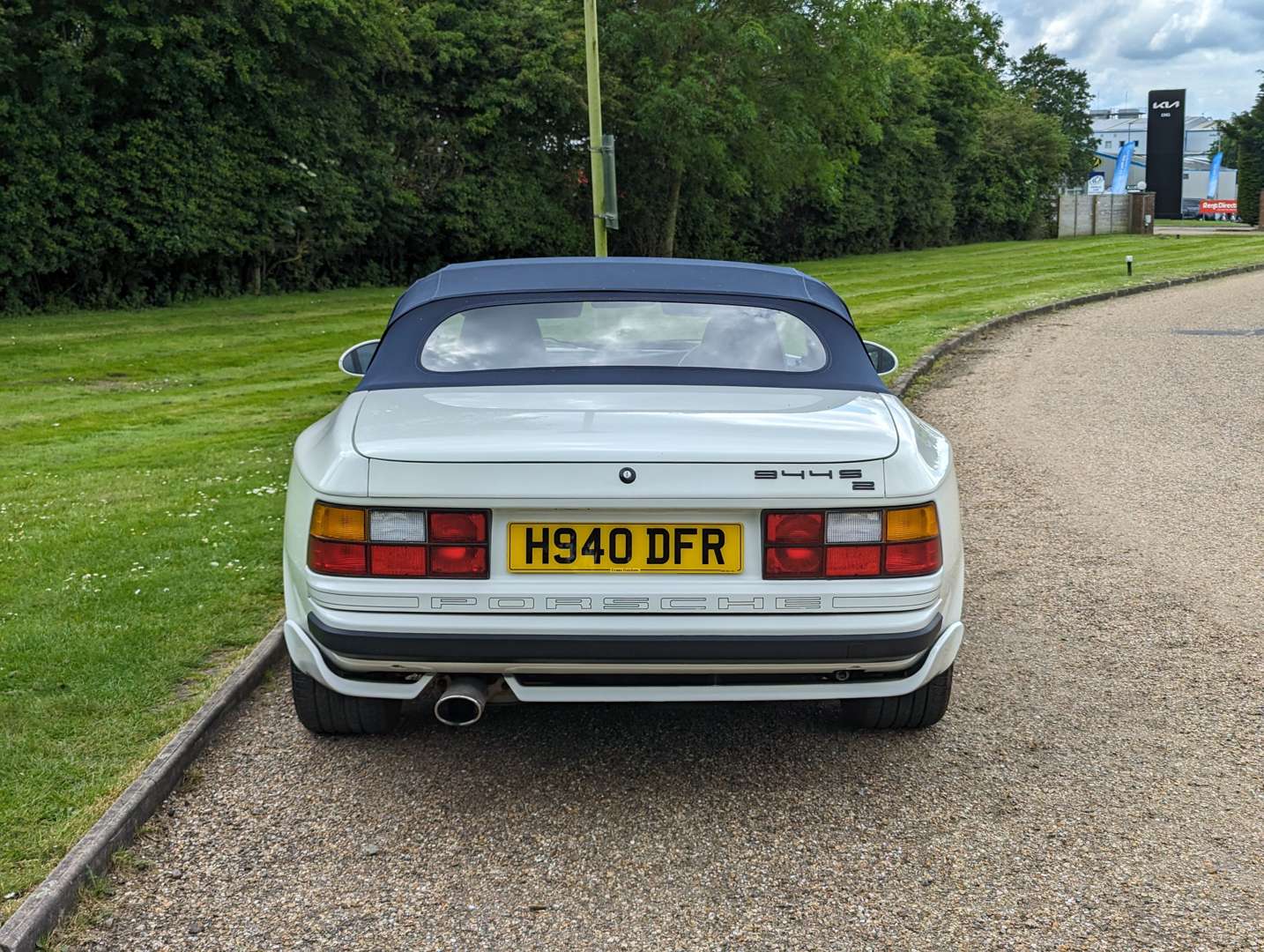 <p>1990 PORSCHE 944 S2 CABRIOLET&nbsp;</p>