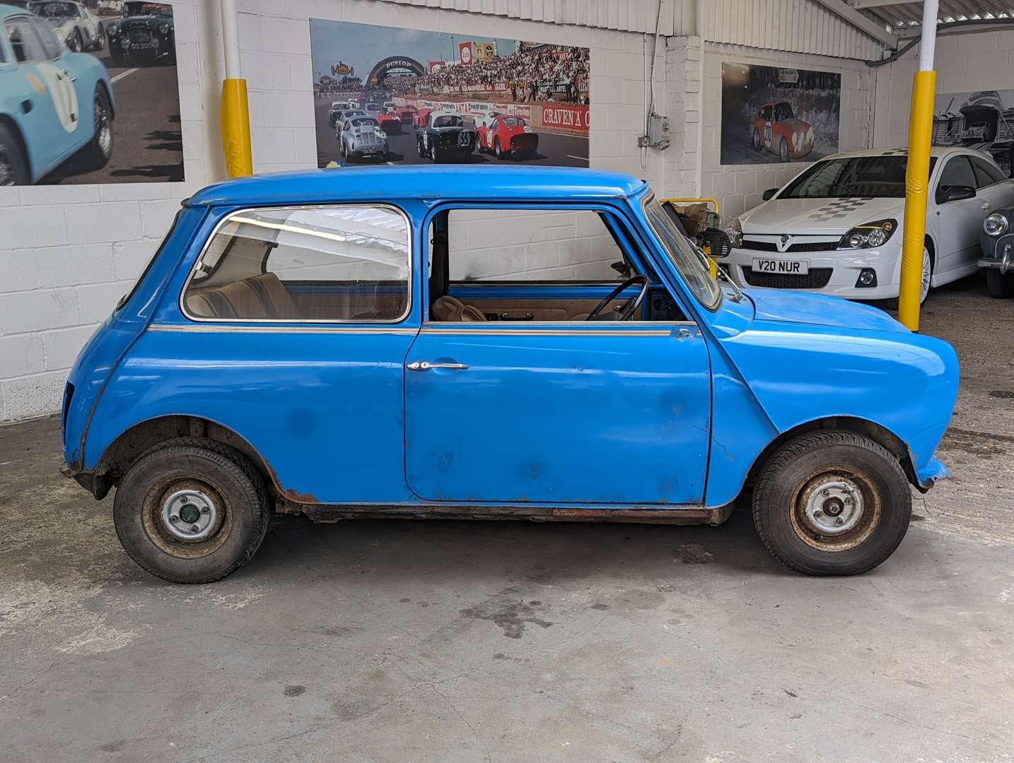 <p>1979 AUSTIN MORRIS MINI 1000</p>