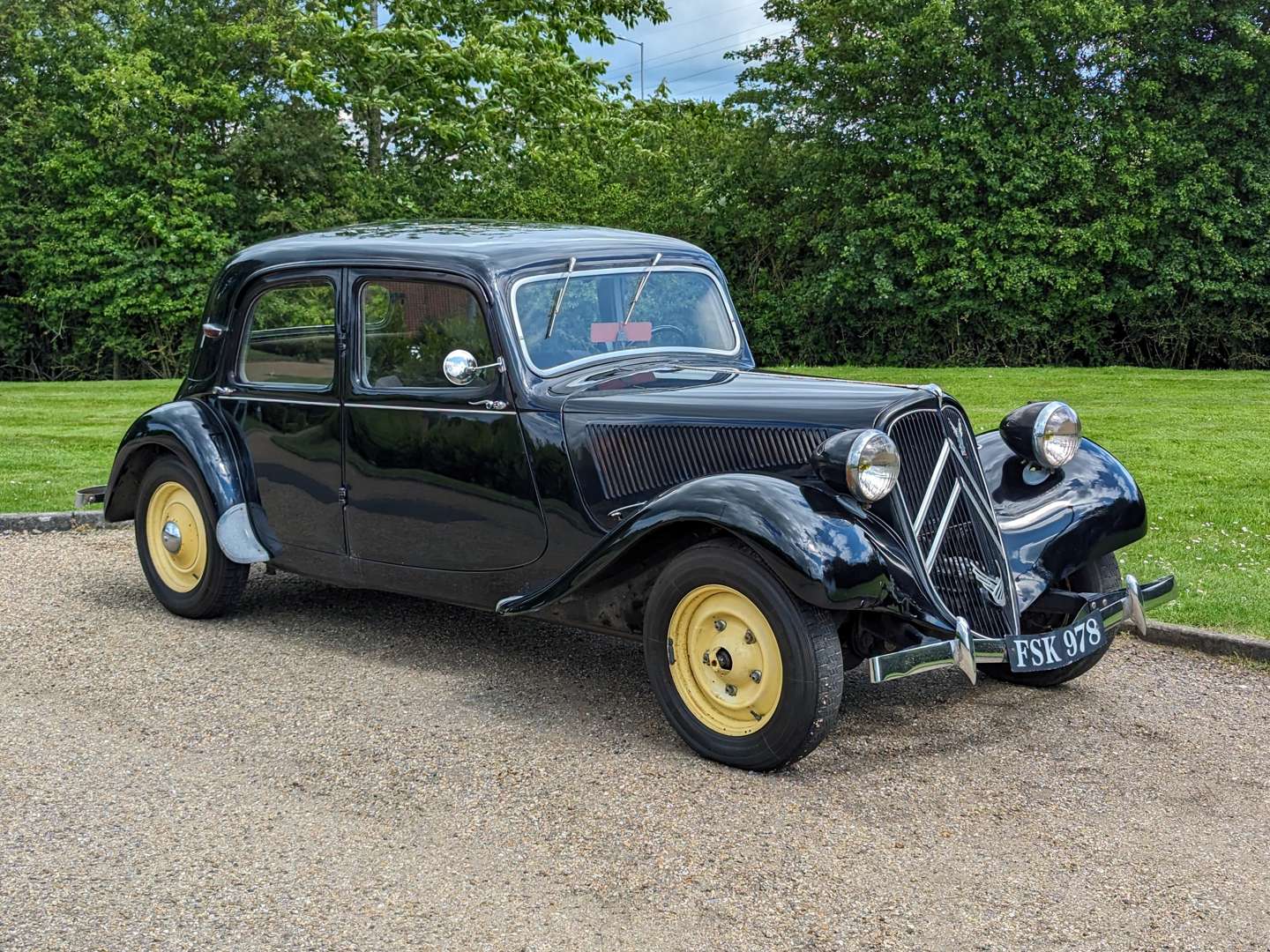 <p>1948 CITROEN TRACTION AVANT LHD</p>