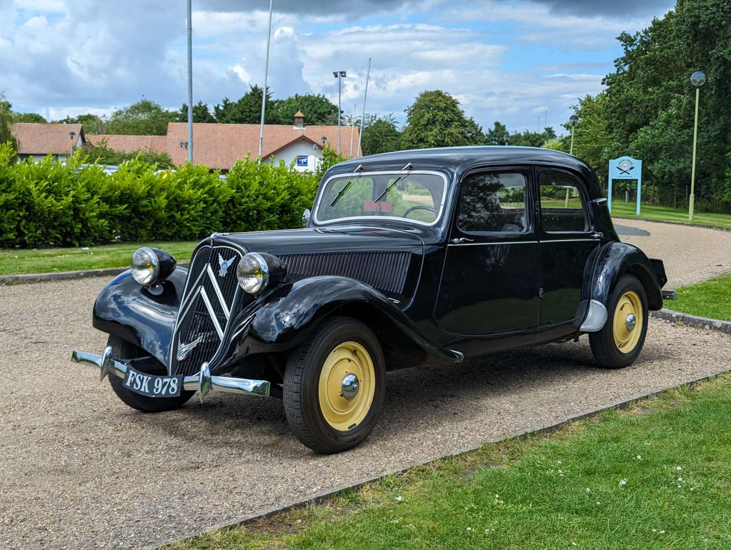 <p>1948 CITROEN TRACTION AVANT LHD</p>