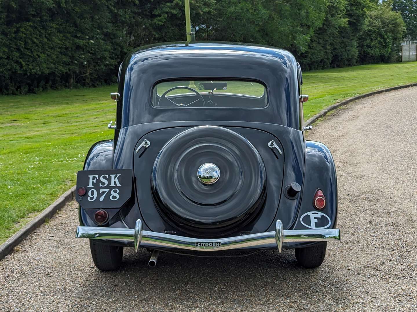 <p>1948 CITROEN TRACTION AVANT LHD</p>