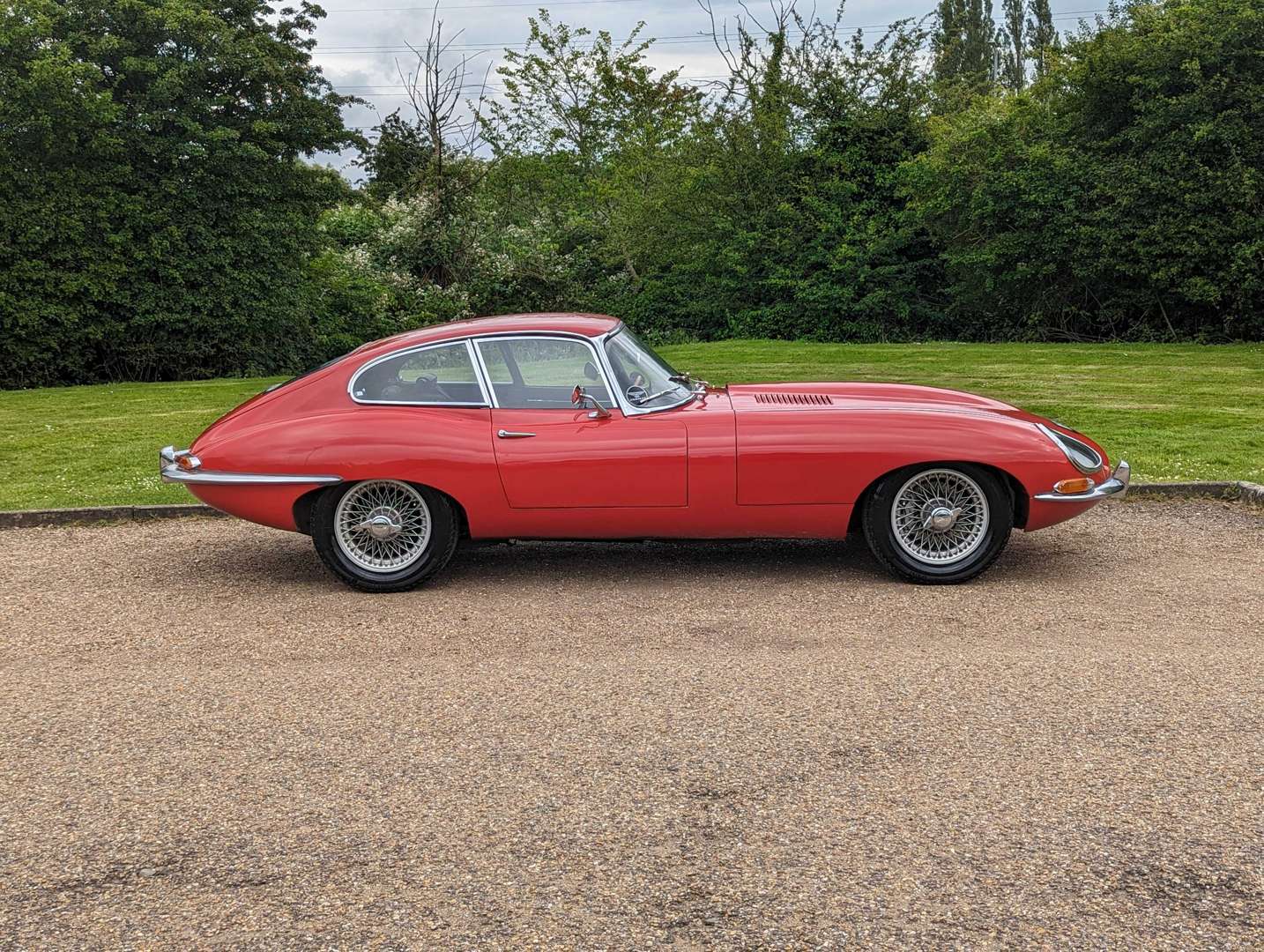 <p>1962 JAGUAR E-TYPE 3.8 COUPE SI</p>