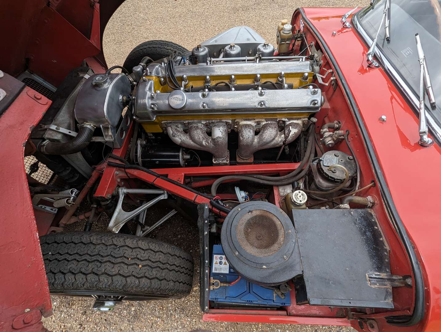 <p>1962 JAGUAR E-TYPE 3.8 COUPE SI</p>