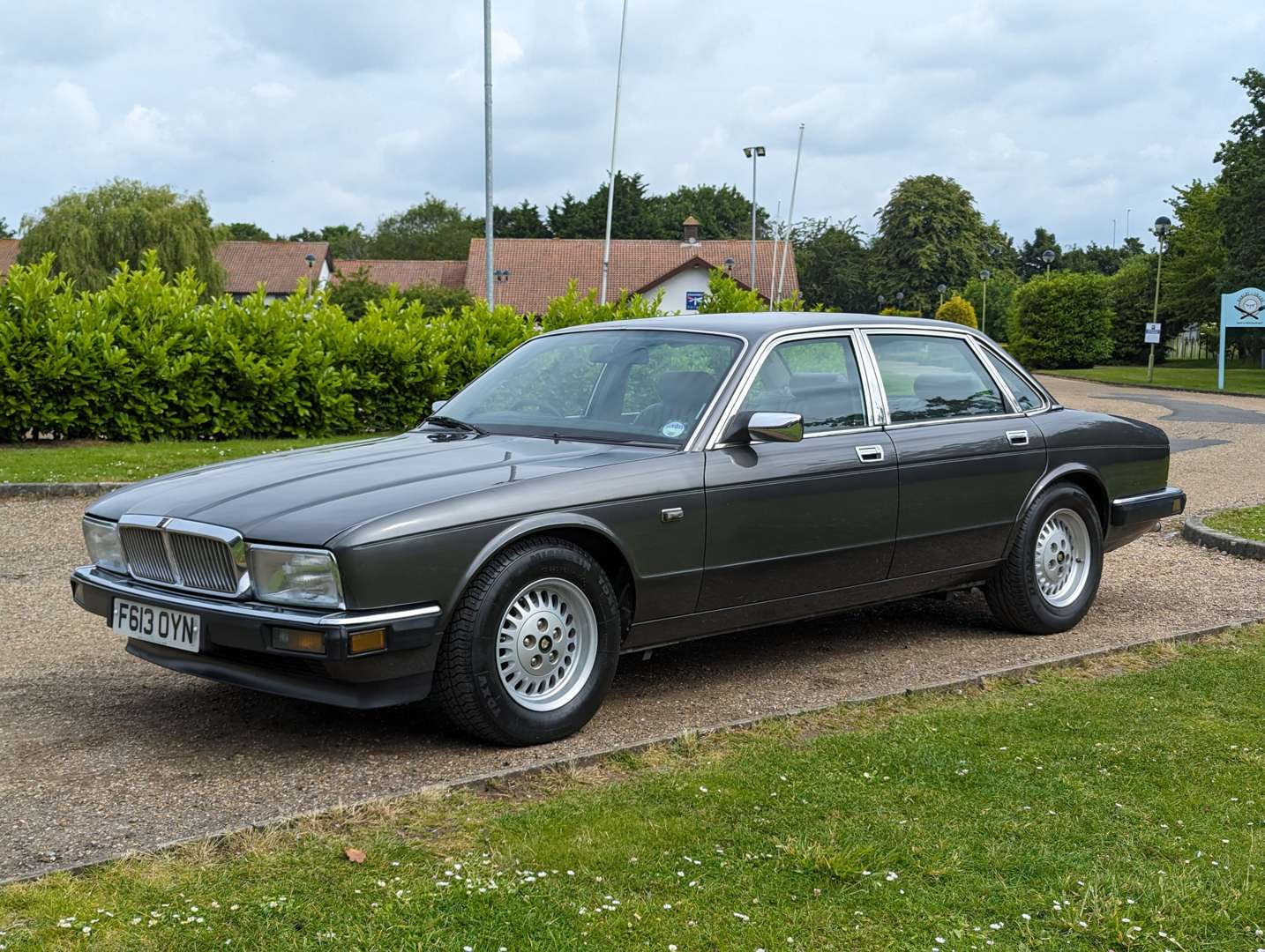 <p>1988 JAGUAR SOVEREIGN 3.6 AUTO&nbsp;</p>