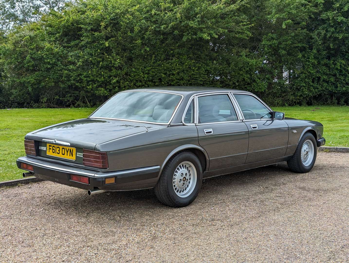 <p>1988 JAGUAR SOVEREIGN 3.6 AUTO&nbsp;</p>