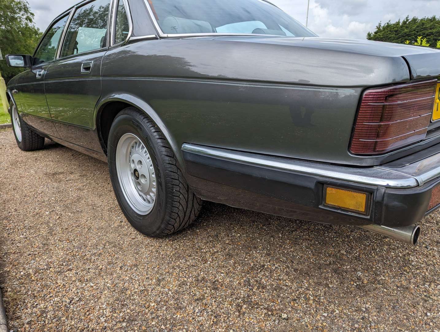 <p>1988 JAGUAR SOVEREIGN 3.6 AUTO&nbsp;</p>