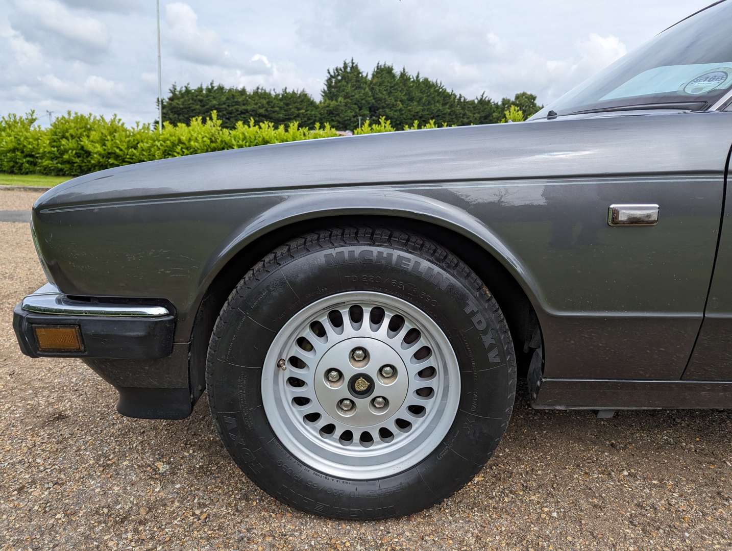 <p>1988 JAGUAR SOVEREIGN 3.6 AUTO&nbsp;</p>