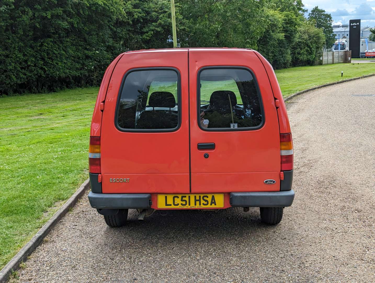 <p>2001 FORD ESCORT 55 D VAN</p>