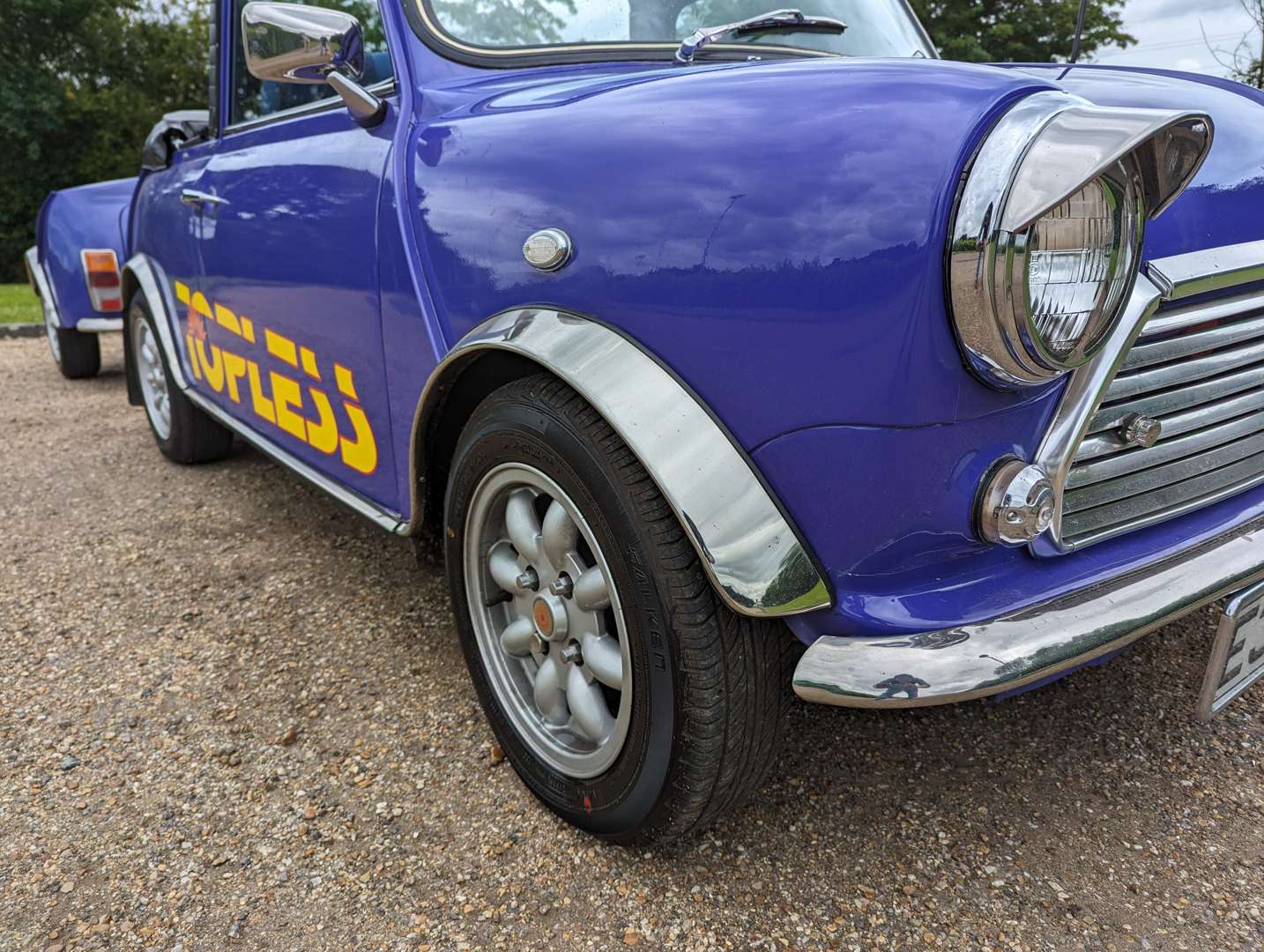 <p>1988 AUSTIN MINI TOPLESS&nbsp;</p>