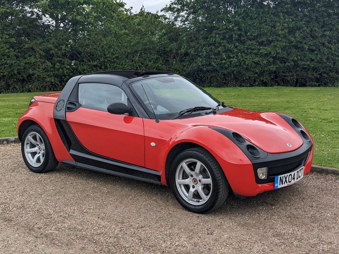 <p>2004 SMART ROADSTER 80 AUTO</p>