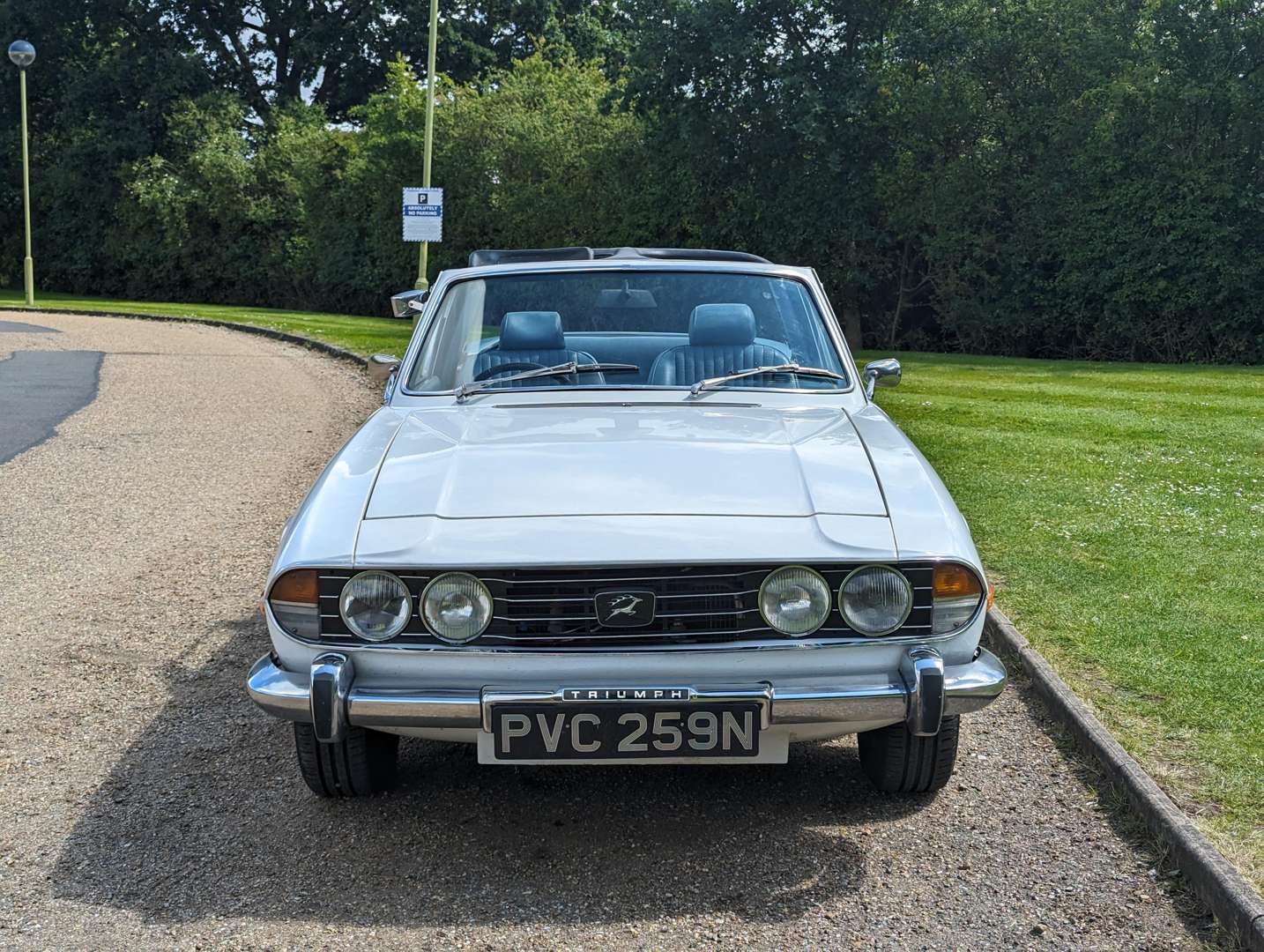 <p>1974 TRIUMPH STAG&nbsp;</p>