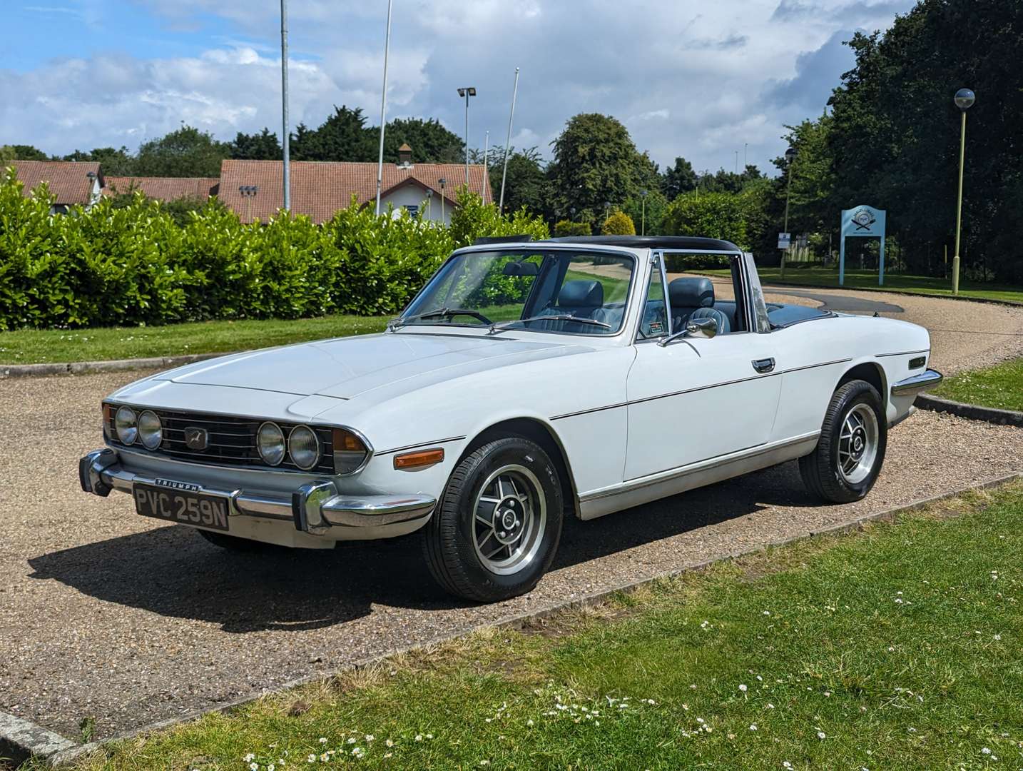 <p>1974 TRIUMPH STAG&nbsp;</p>