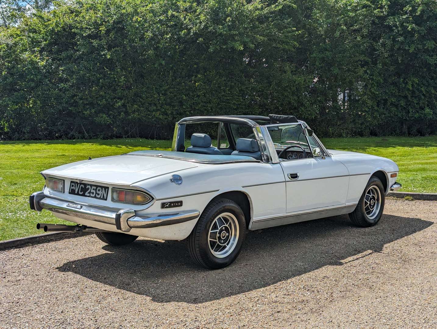 <p>1974 TRIUMPH STAG&nbsp;</p>