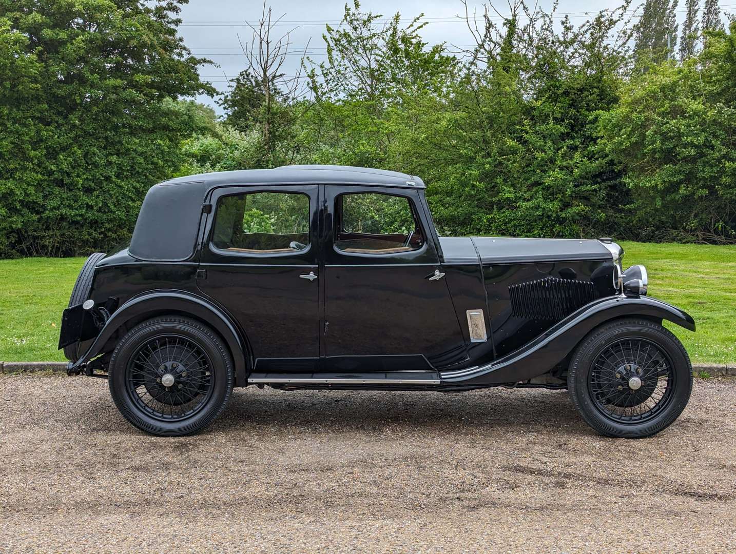 <p>1933 RILEY MONACO</p>