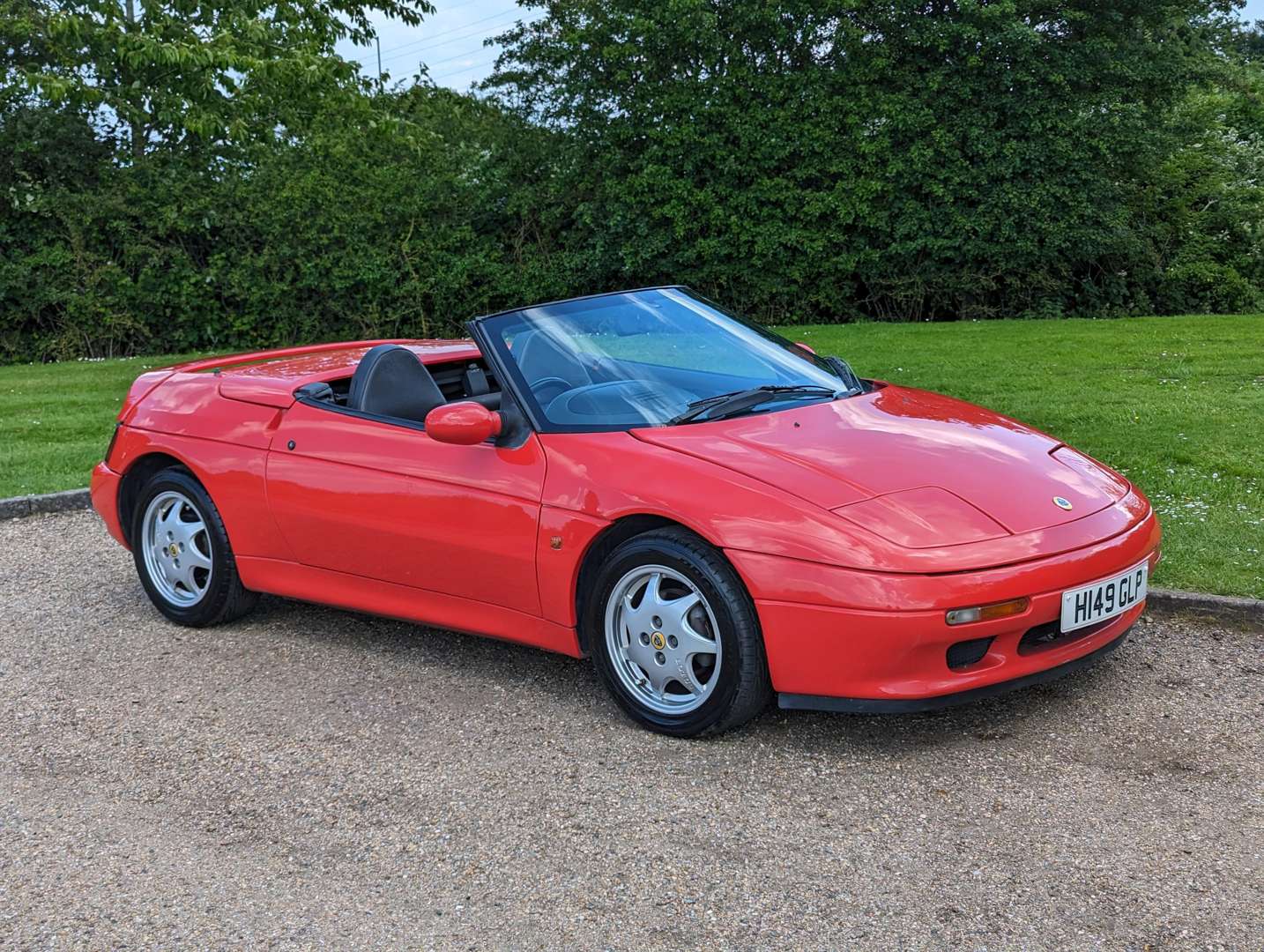 <p>1991 LOTUS ELAN SE TURBO</p>