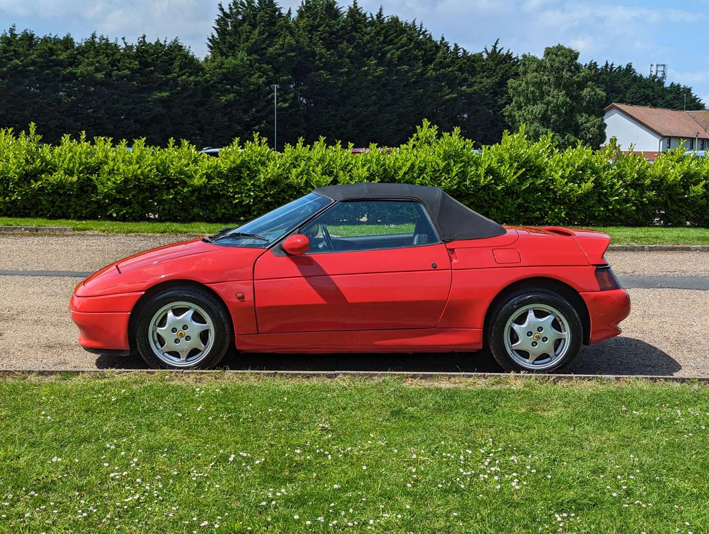 <p>1991 LOTUS ELAN SE TURBO</p>