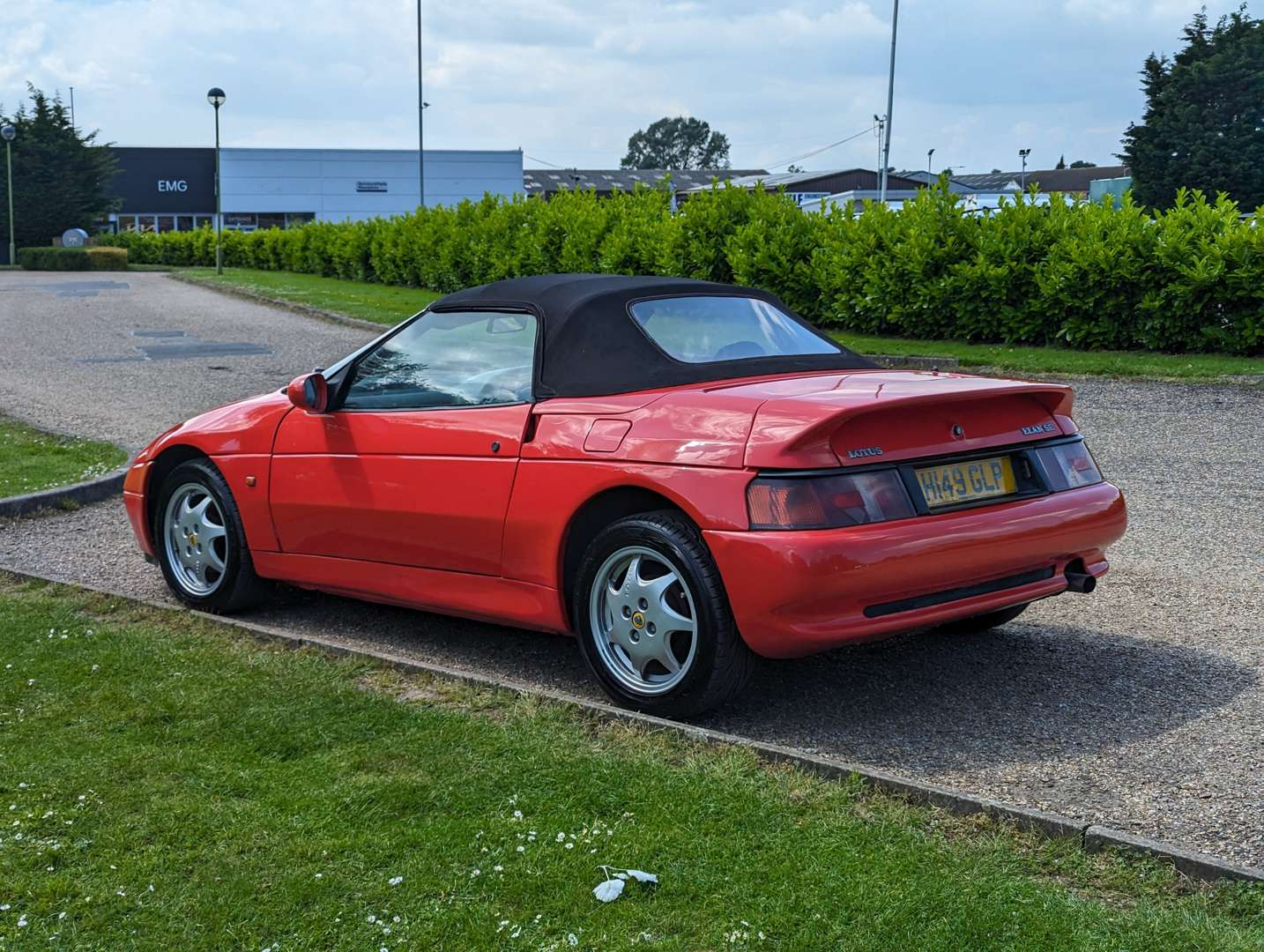 <p>1991 LOTUS ELAN SE TURBO</p>