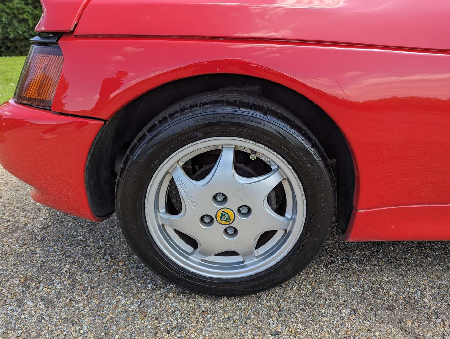 <p>1991 LOTUS ELAN SE TURBO</p>