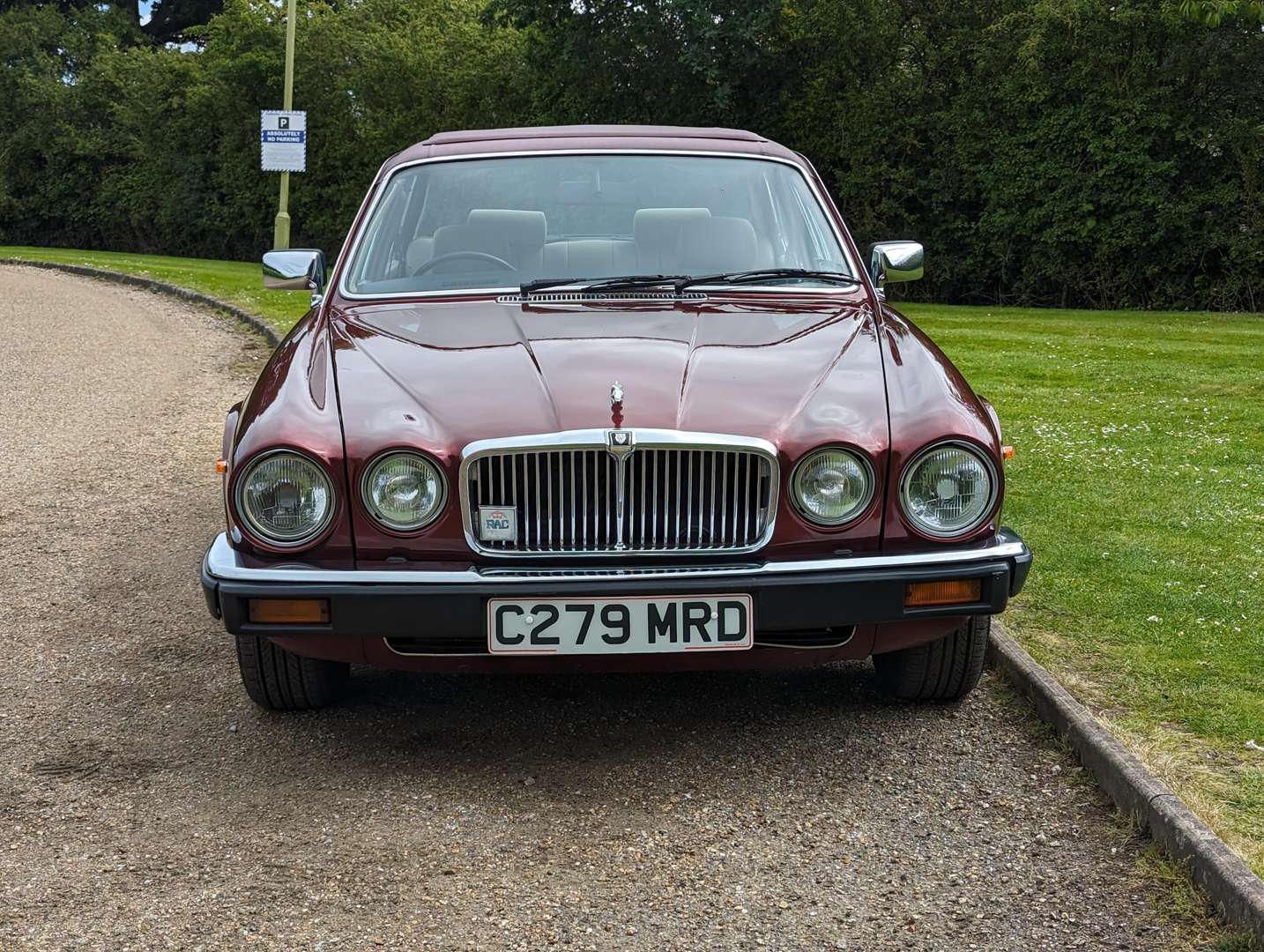 <p>1986 JAGUAR XJ6 3.4 AUTO SIII</p>