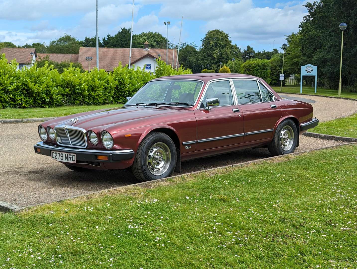 <p>1986 JAGUAR XJ6 3.4 AUTO SIII</p>