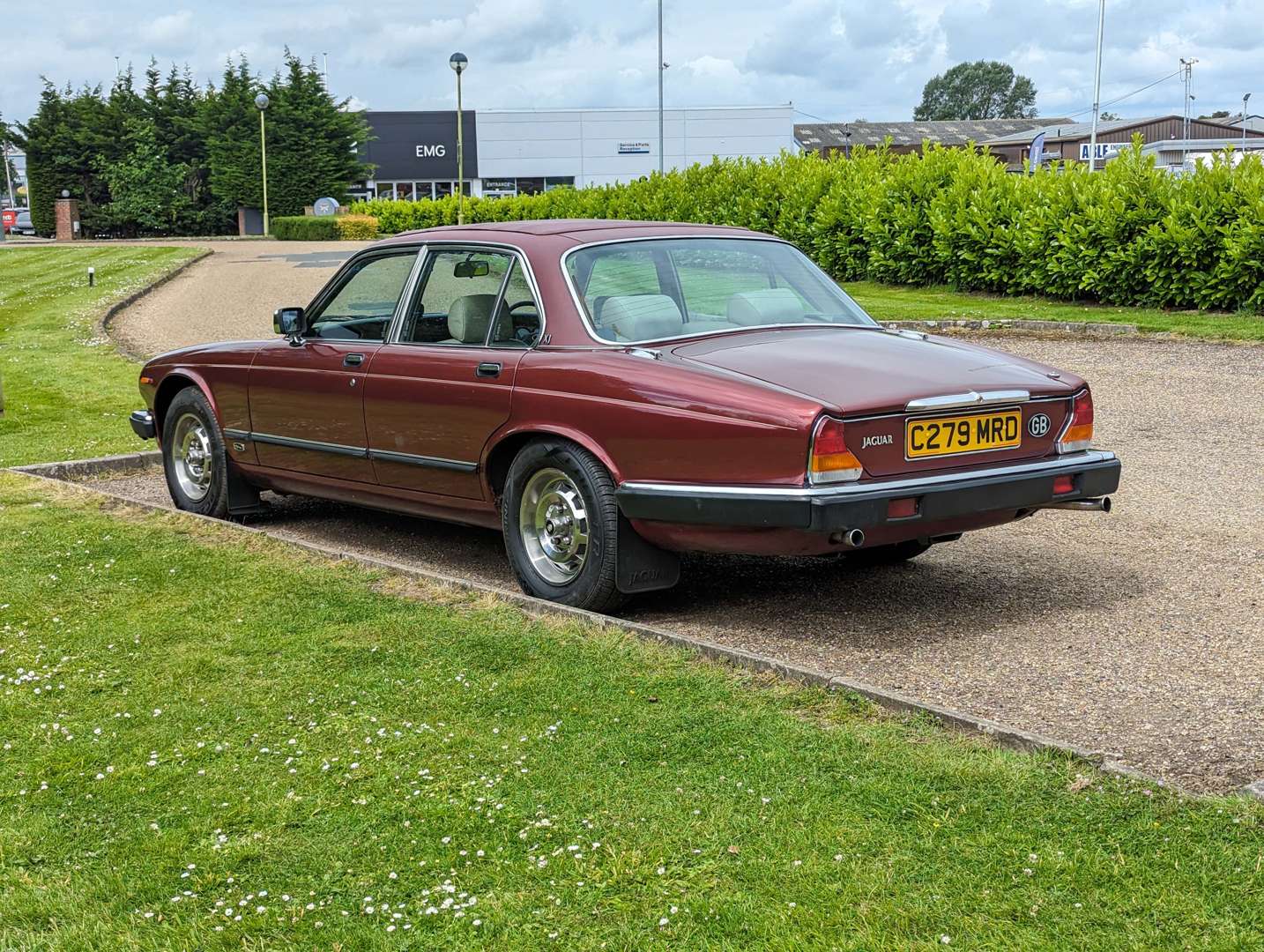 <p>1986 JAGUAR XJ6 3.4 AUTO SIII</p>